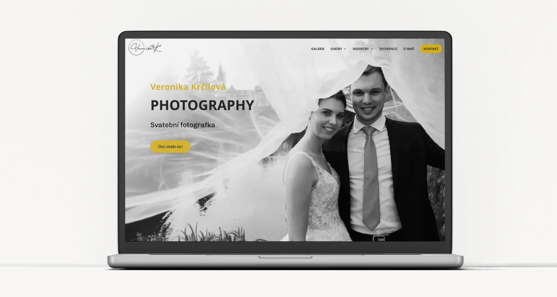 Náhled úvodní stránku webu fotografky Veroniky Krčilové.